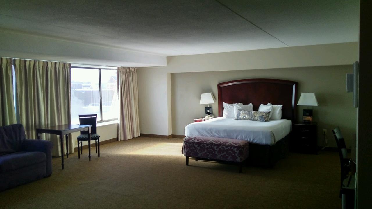 The Avalon Hotel And Conference Center Erie Luaran gambar