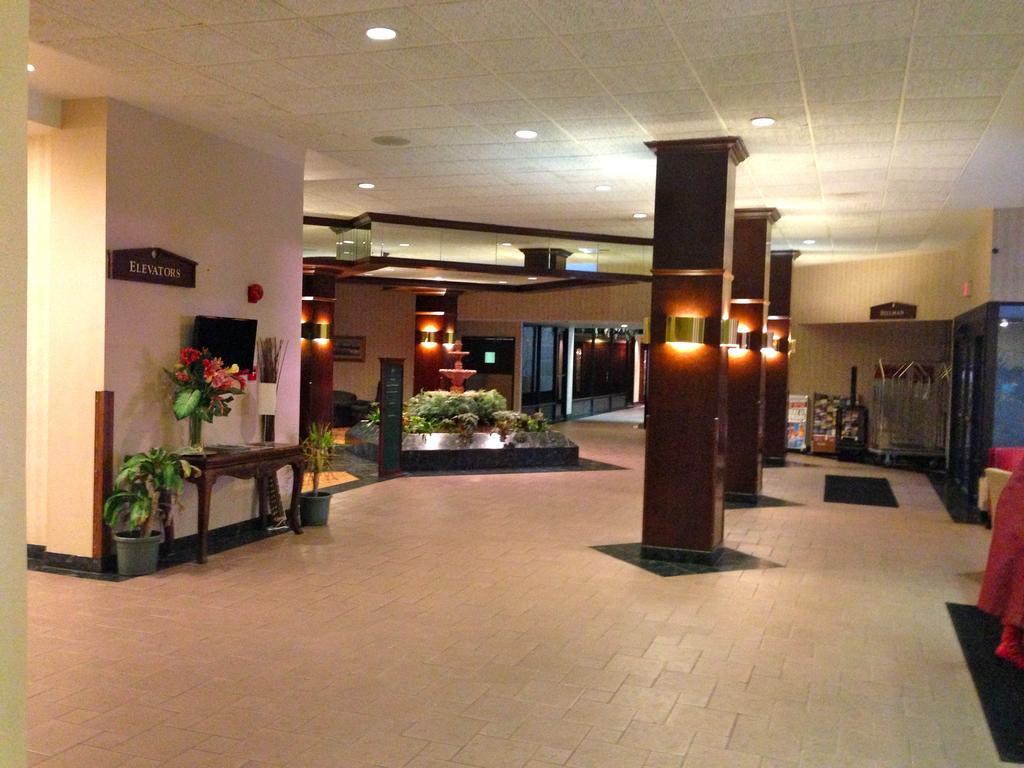 The Avalon Hotel And Conference Center Erie Luaran gambar